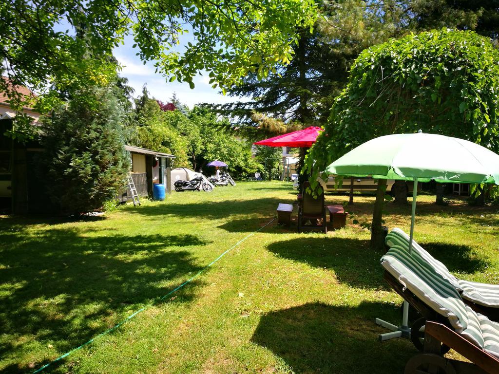 Hotel City Camping& Apartman &Bungalow Győr Exterior foto