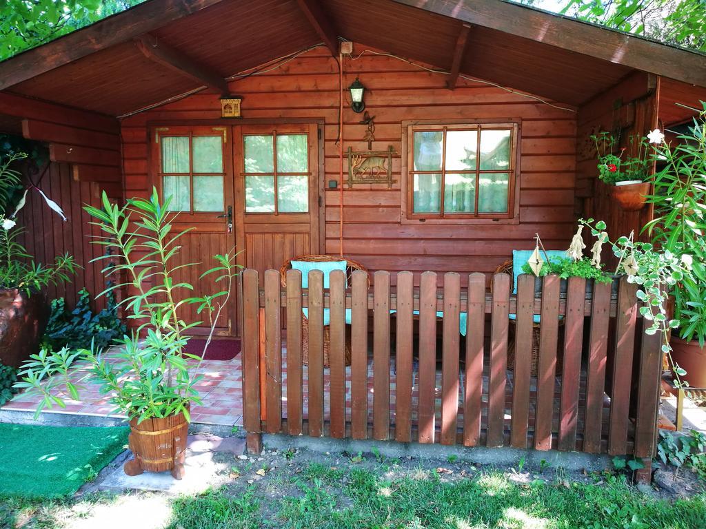 Hotel City Camping& Apartman &Bungalow Győr Exterior foto