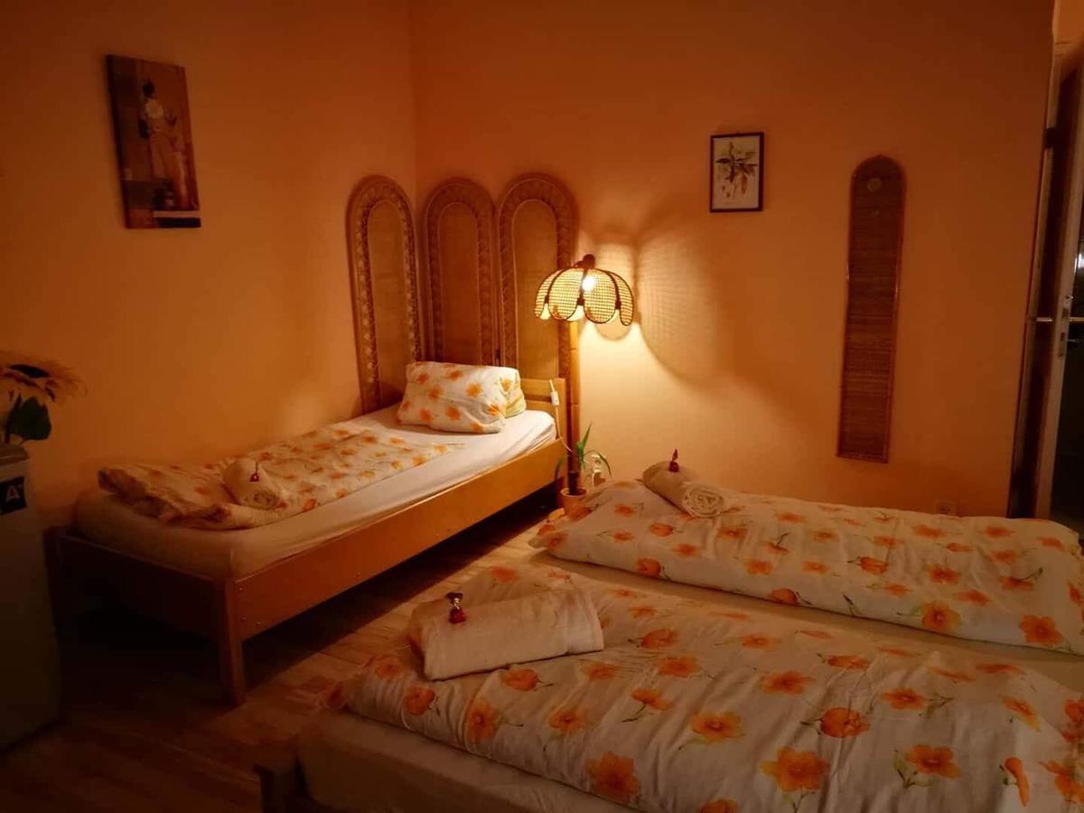 Hotel City Camping& Apartman &Bungalow Győr Exterior foto